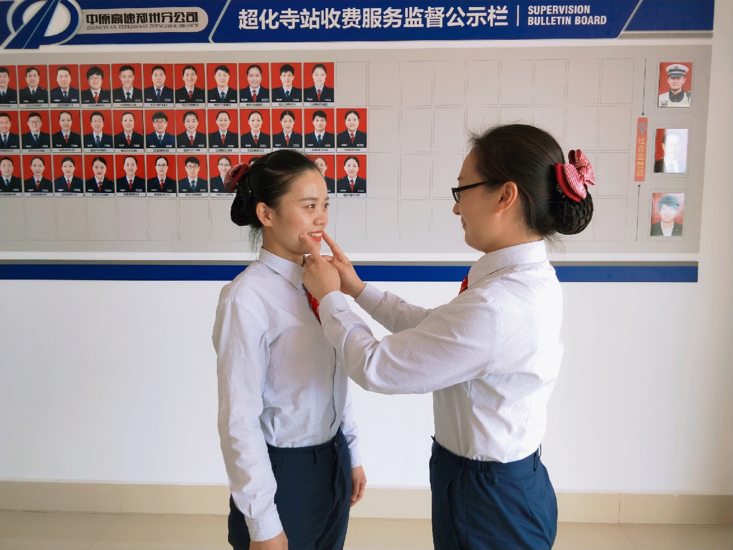 第41期 党务工作信息 郑州分公司“世界微笑日”活动精彩呈现 (3)_mh155739094.jpg 第41期 党务工作信息 郑州分公司“世界微笑日”活动精彩呈现 (3)_mh155739094.jpg