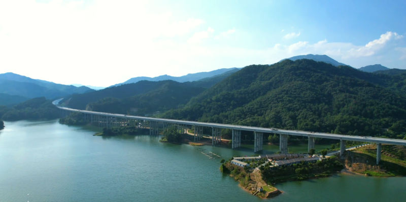 1、沿大别山高速明港至鸡公山段九里特大桥.png